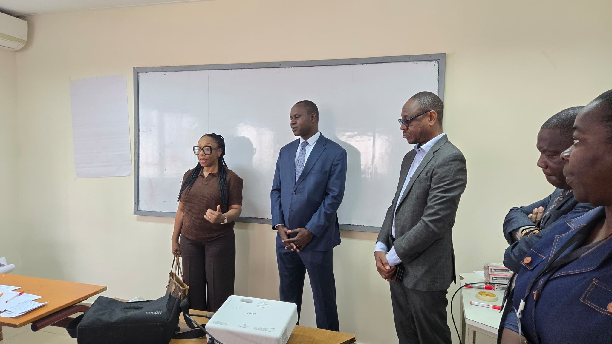 Visite de la Directrice de l'Encadrement des Etablissements Privés aux postulants aux autorisations d'exercer